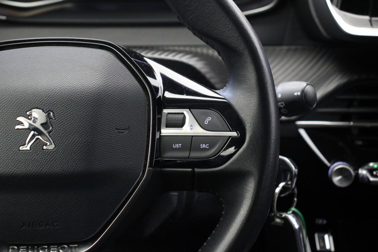 Vehicle Image 24