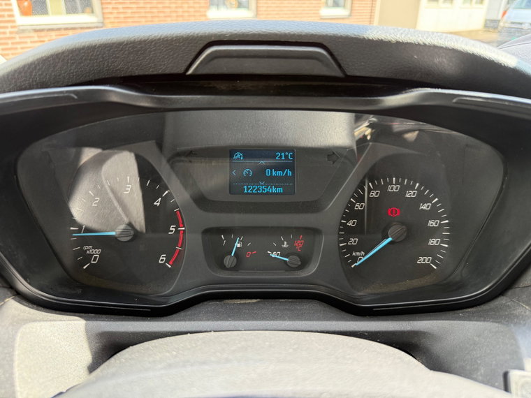 Vehicle Image 13