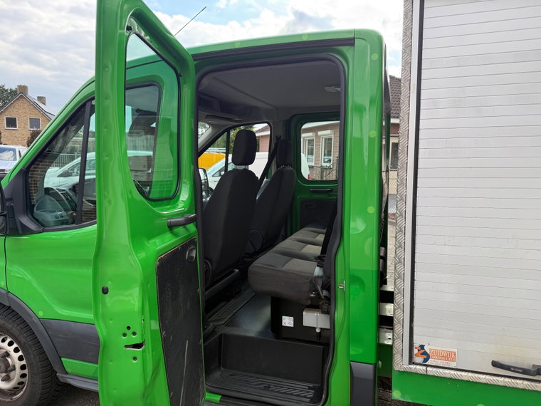 Vehicle Image 23