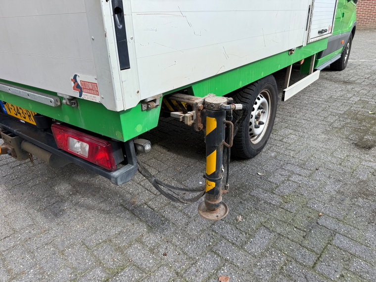 Vehicle Image 28