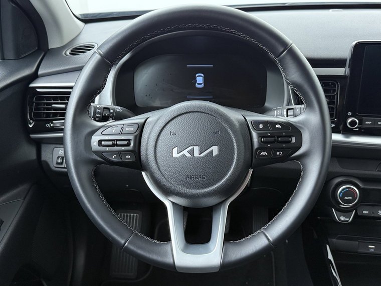 Vehicle Image 38