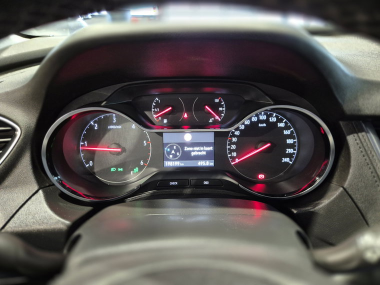 Vehicle Image 32