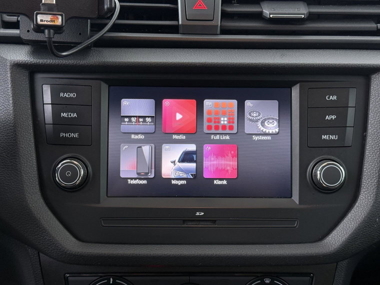 Vehicle Image 18
