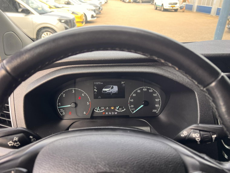 Vehicle Image 24