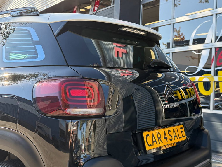 Vehicle Image 22