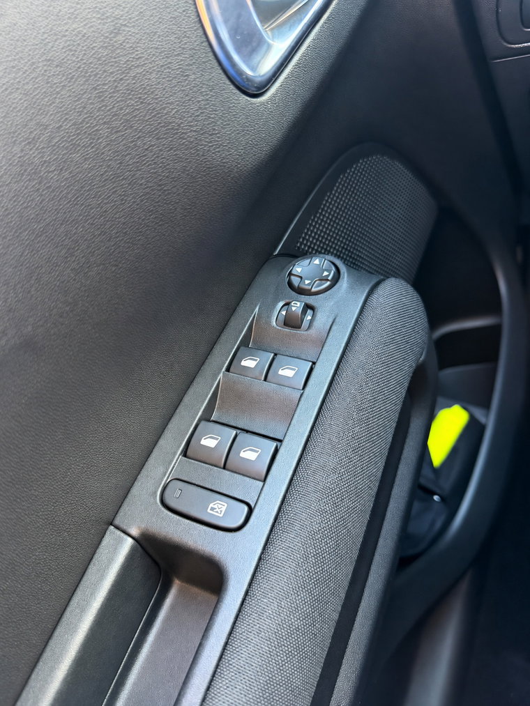 Vehicle Image 41