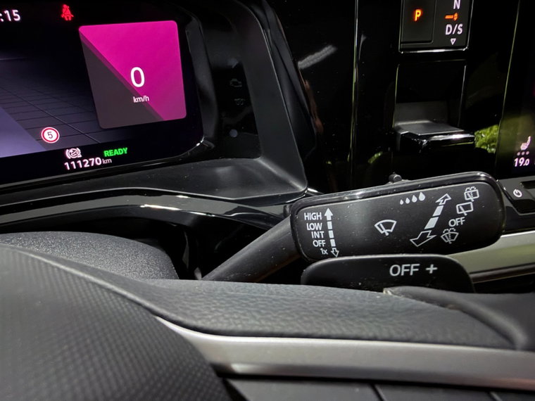 Vehicle Image 38