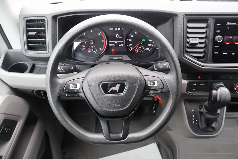 Vehicle Image 19