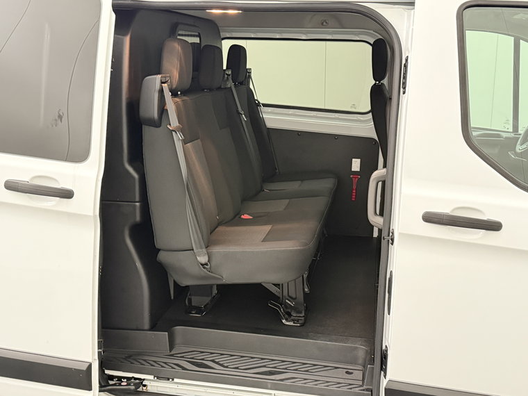 Vehicle Image 23