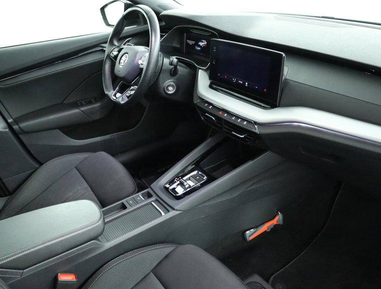 Vehicle Image 36
