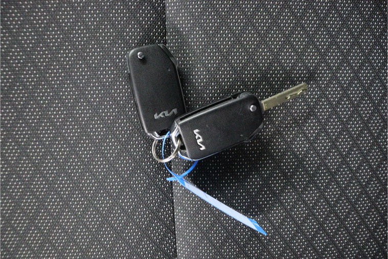 Vehicle Image 60