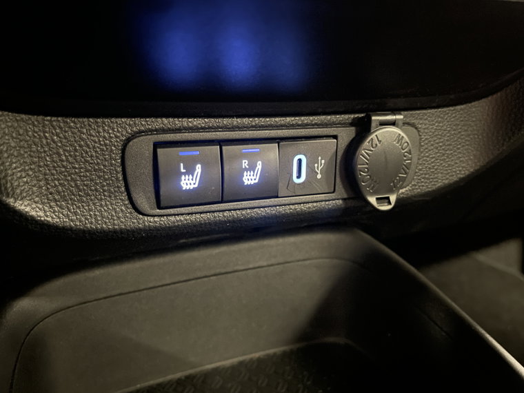 Vehicle Image 21