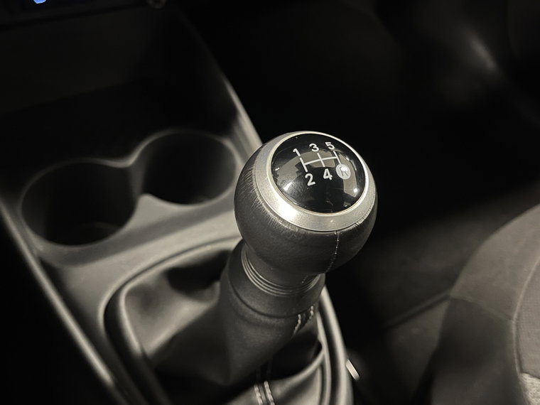 Vehicle Image 22