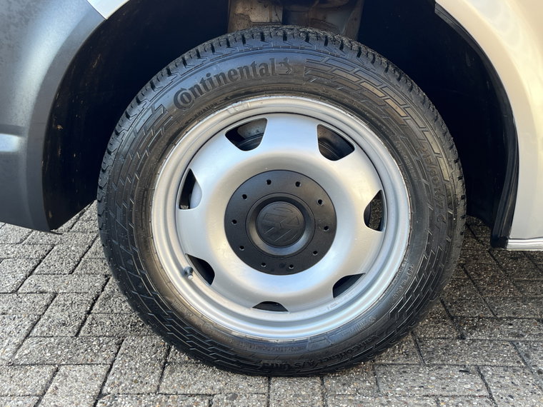 Vehicle Image 27