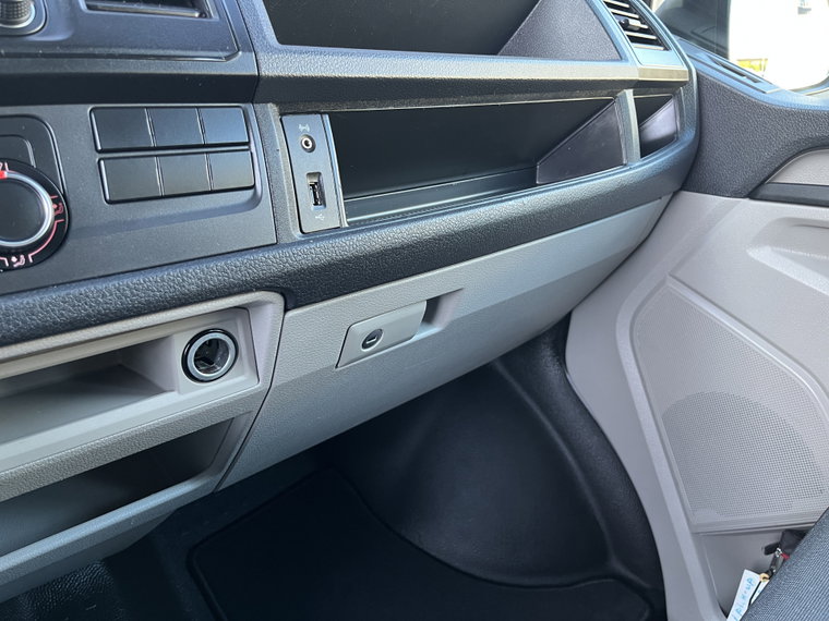 Vehicle Image 38