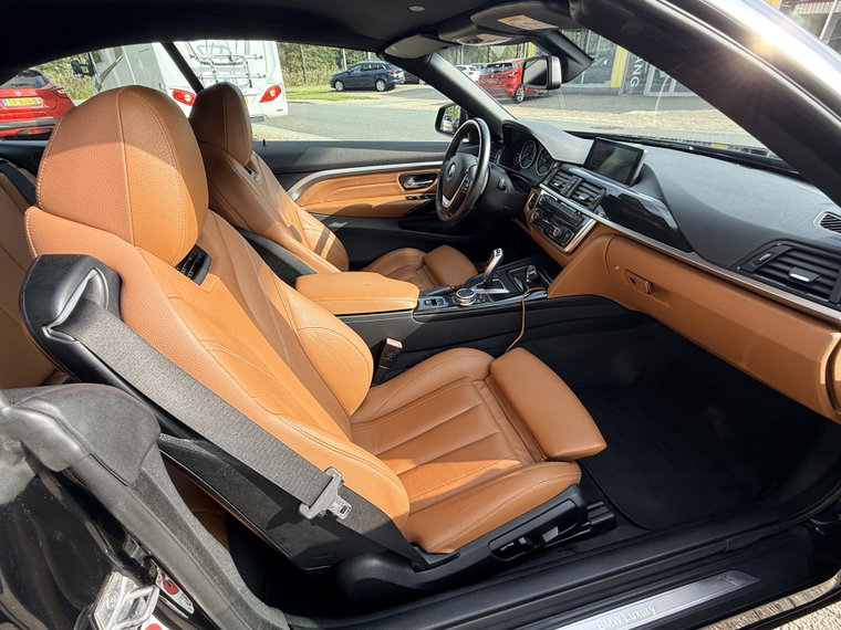 Vehicle Image 34