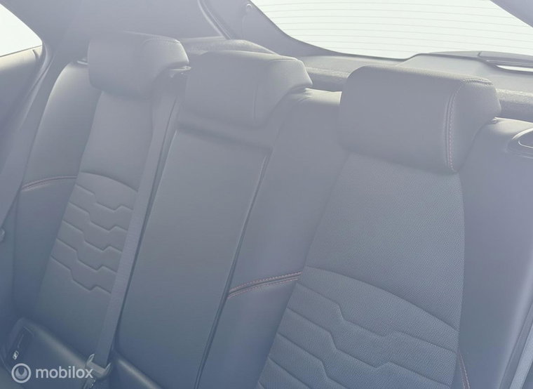 Vehicle Image 14