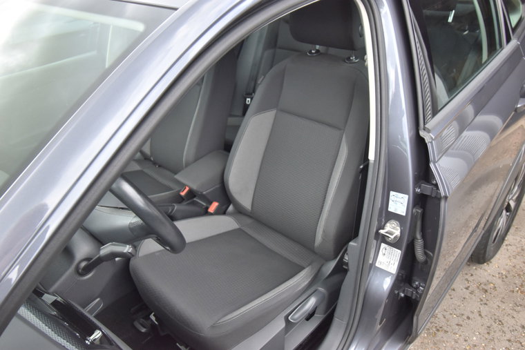 Vehicle Image 22