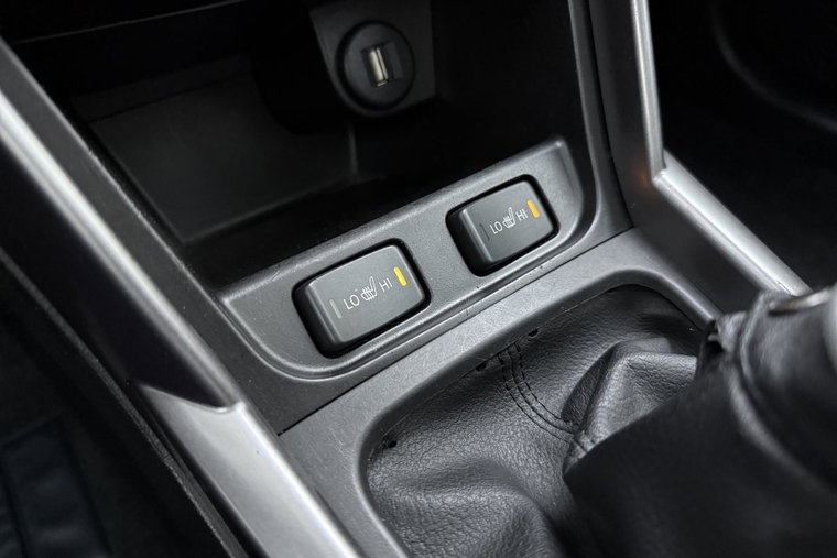 Vehicle Image 23