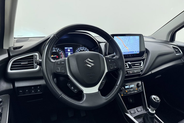 Vehicle Image 32