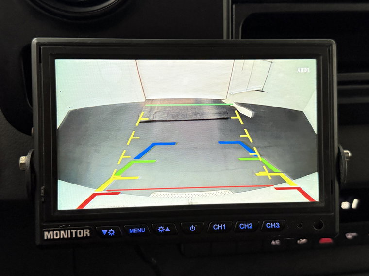 Vehicle Image 18
