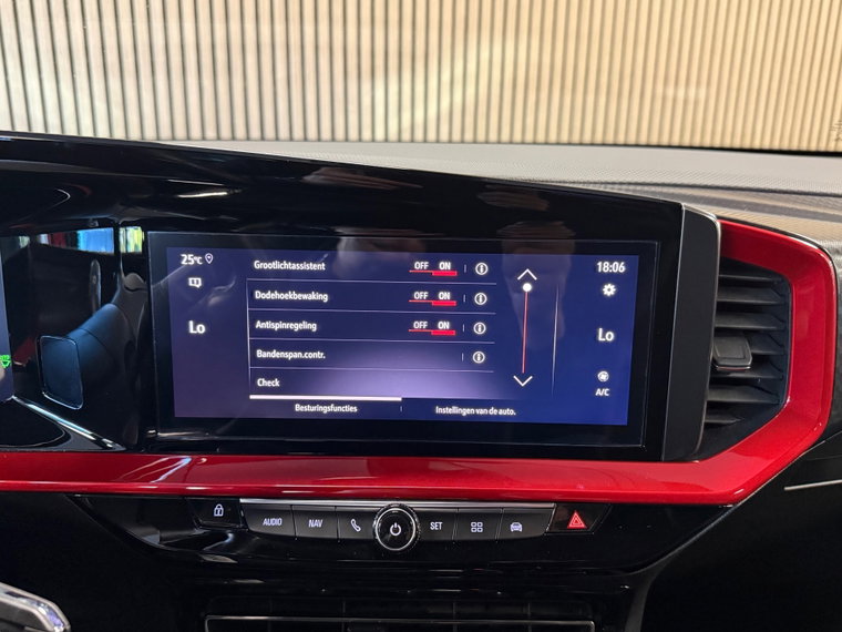 Vehicle Image 37