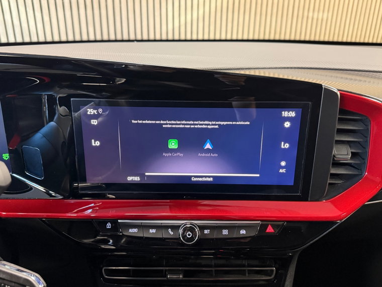 Vehicle Image 38