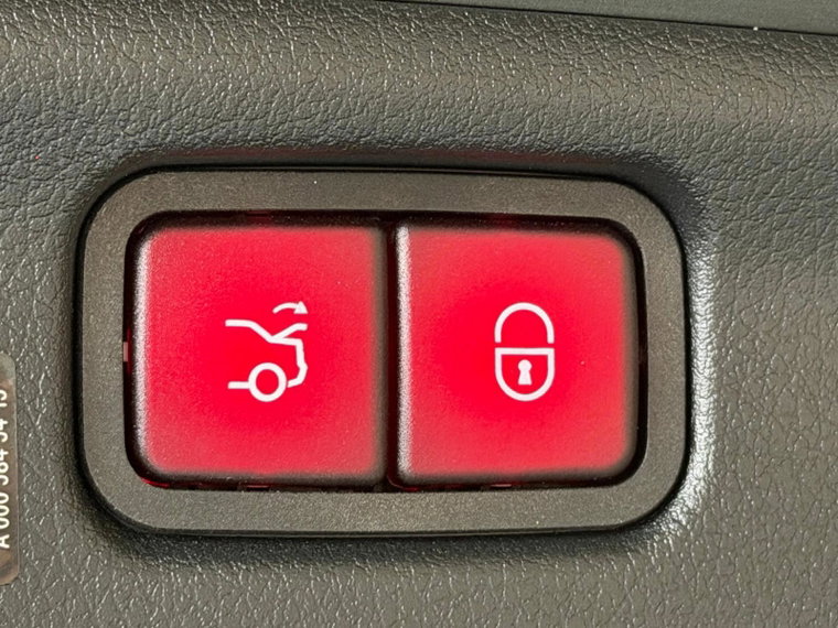 Vehicle Image 45