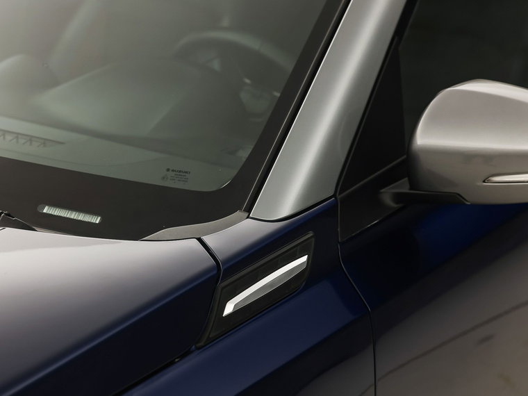 Vehicle Image 35
