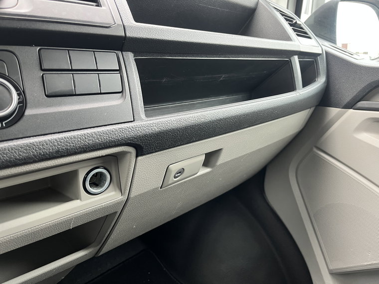Vehicle Image 38