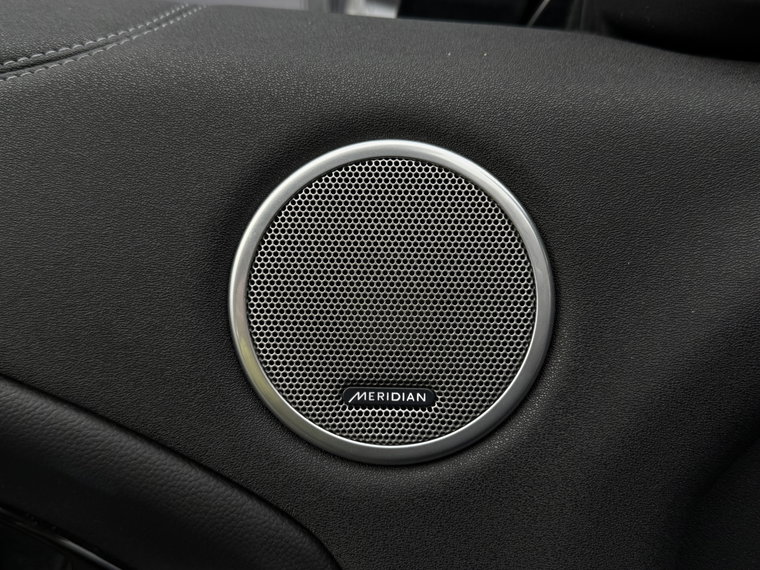 Vehicle Image 24