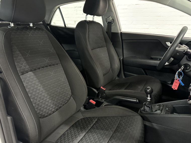 Vehicle Image 17