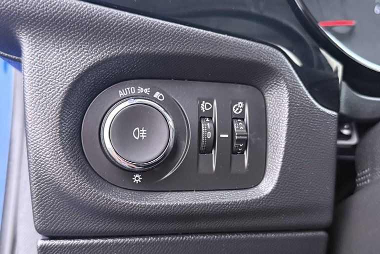 Vehicle Image 26