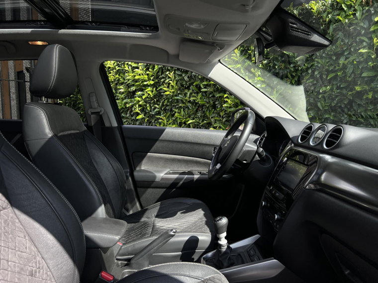 Vehicle Image 33