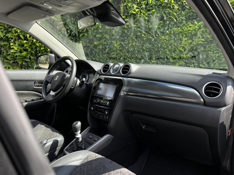 Vehicle Image 38