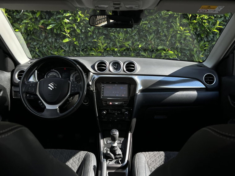 Vehicle Image 6