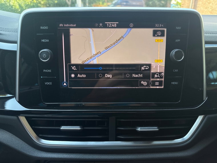 Vehicle Image 27
