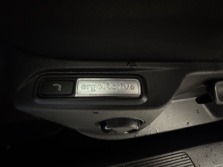 Vehicle Image 49