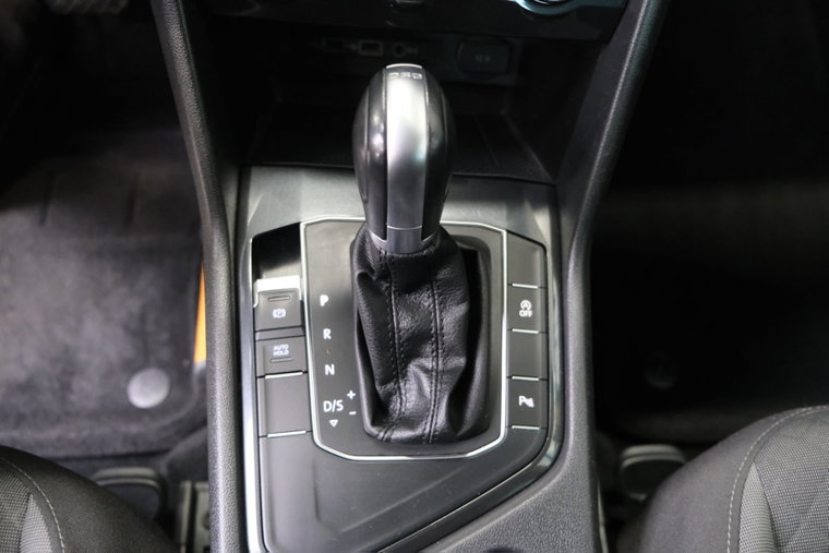 Vehicle Image 26