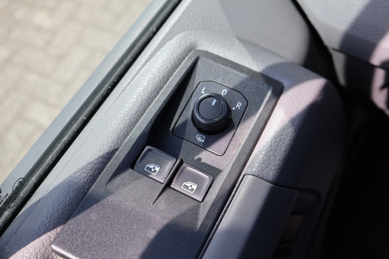 Vehicle Image 27