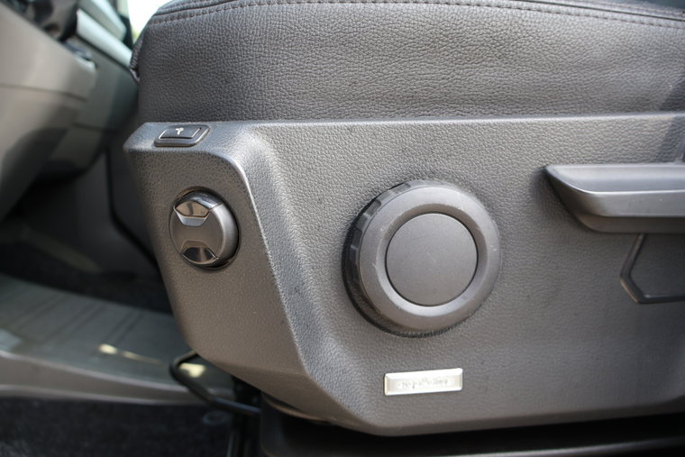 Vehicle Image 33