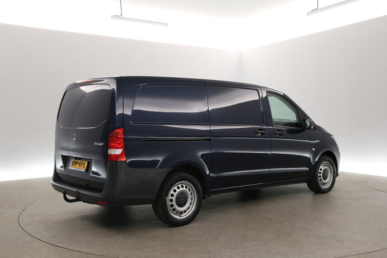 Vehicle Image 28