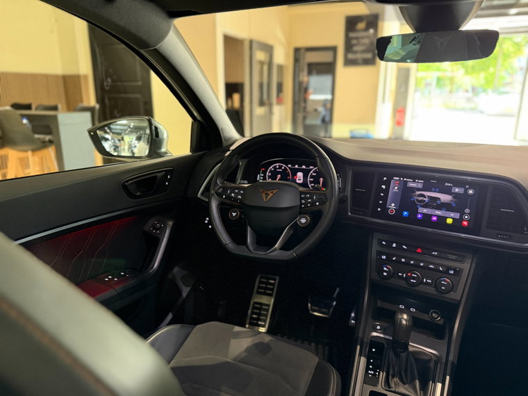 Vehicle Image 52