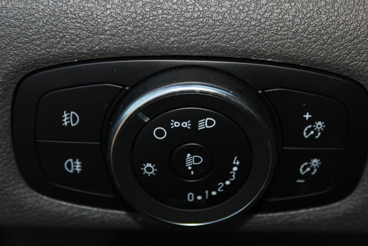 Vehicle Image 13