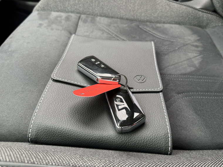 Vehicle Image 34