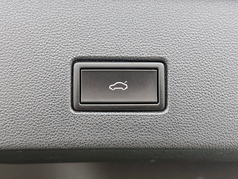 Vehicle Image 38