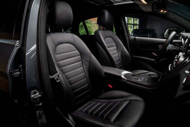 Vehicle Image 15