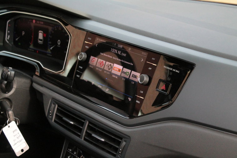 Vehicle Image 15