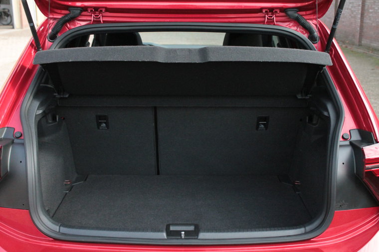Vehicle Image 35