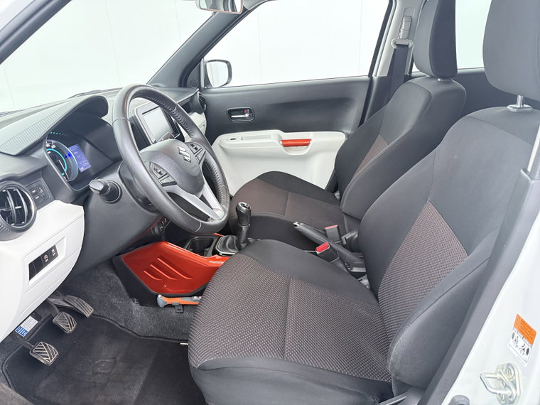 Vehicle Image 19